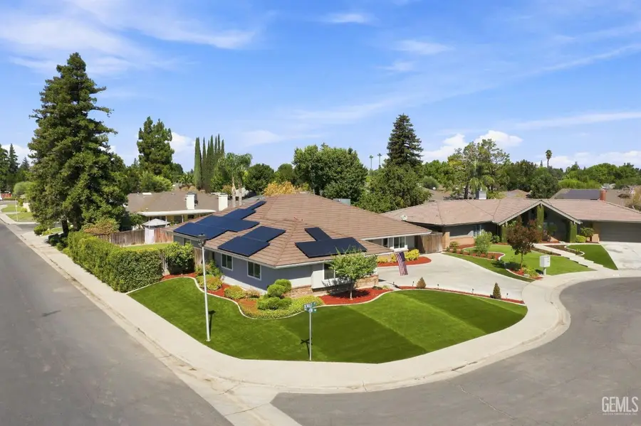 5101 DEWALT STREET, Bakersfield, CA 93308 - #2