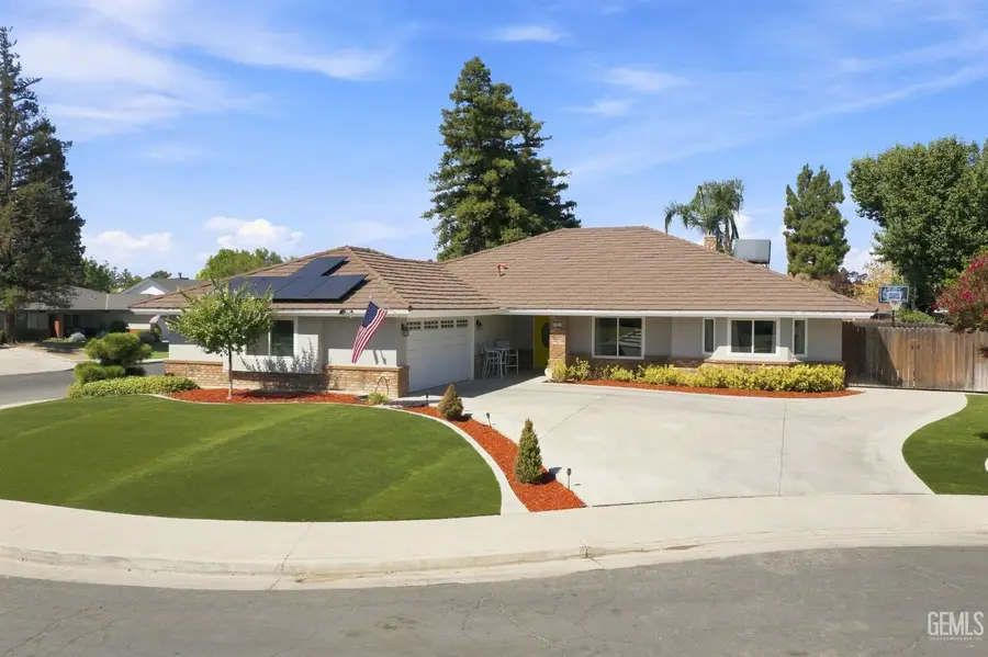 5101 DEWALT STREET, Bakersfield, CA 93308 - #3