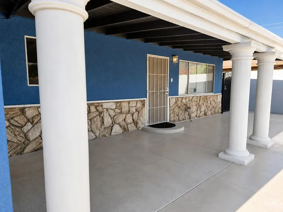 613 JOHNDRA AVENUE, Bakersfield, CA 93307 - #2