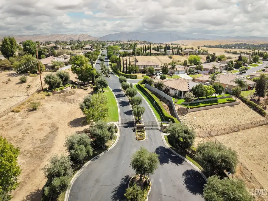 13504 CARPACCIO LANE, Bakersfield, CA 93306 - #2