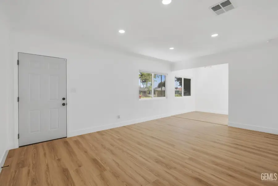 610 ARVIN STREET, Bakersfield, CA 93308 - #3