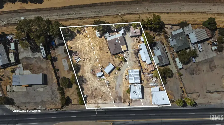 3003 EDISON HIGHWAY, Bakersfield, CA 93307 - #2