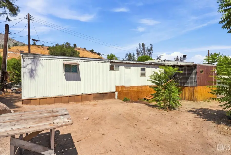 29 MARGIE LN, Wofford Heights, CA 93285 - #3