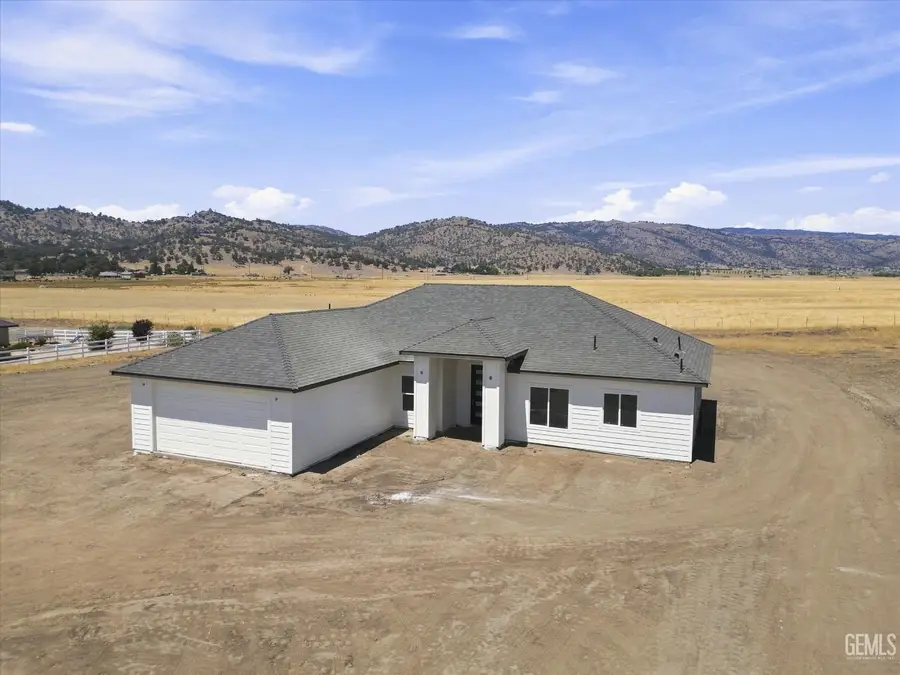 28181 BURNING TREE DRIVE, Tehachapi, CA 93561 - #3