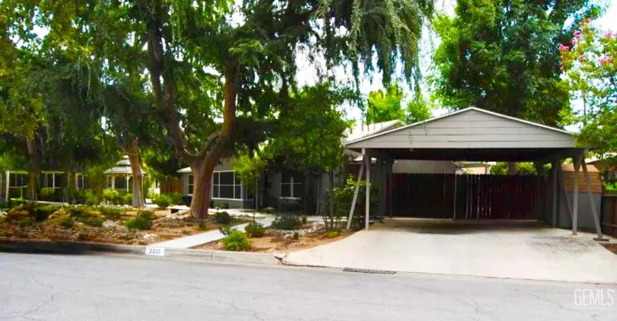 2512 BAY, Bakersfield, CA 93301 - #2