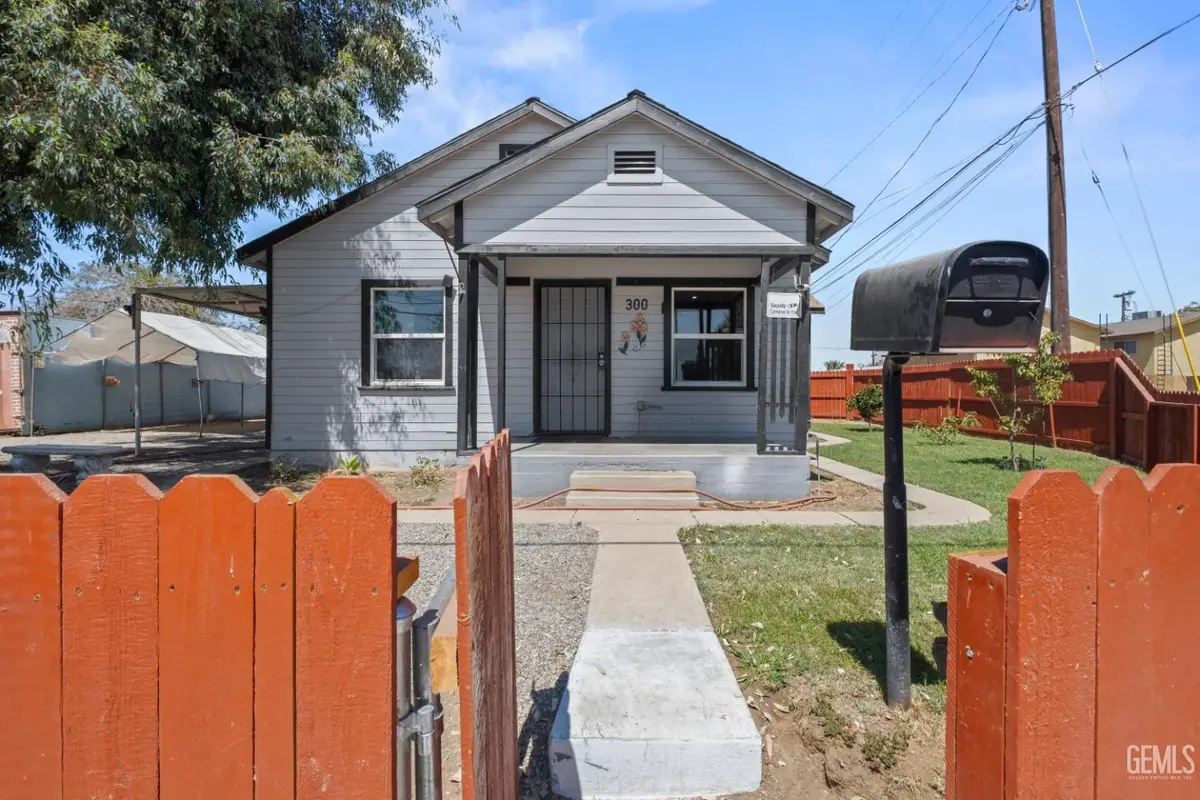 300 BEARDSLEY AVENUE, Bakersfield, CA 93308 - #1