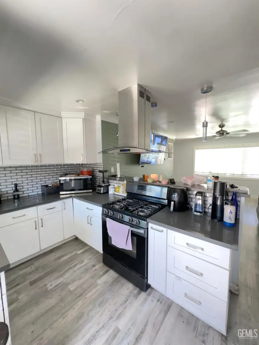 419 W KAMALA STREET, Oxnard, CA 93033 - #3