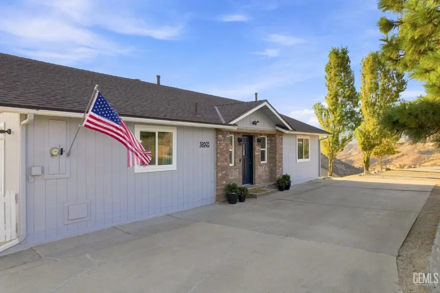 19805 DOVETAIL COURT, Tehachapi, CA 93561 - #2
