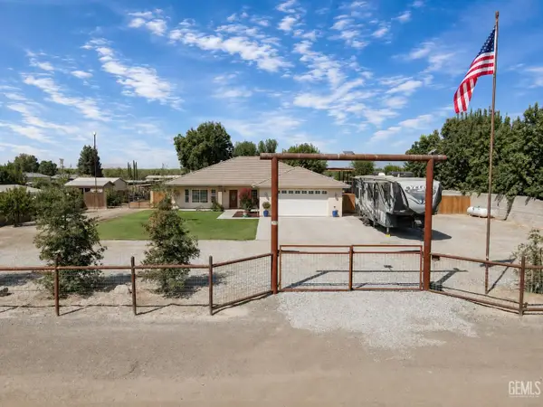 5701 WILLARD STREET, Bakersfield, CA 93314