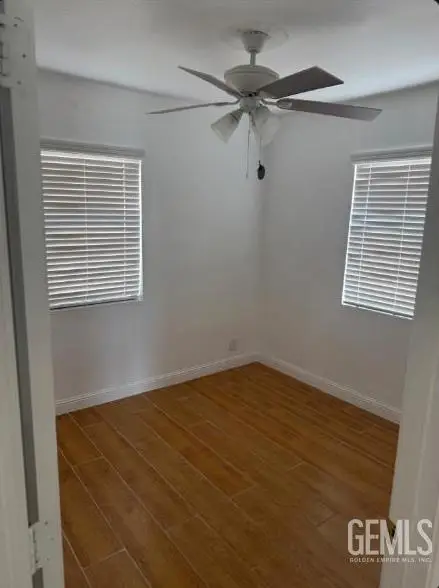 528 KNOTTS STREET, Bakersfield, CA 93305 - #3