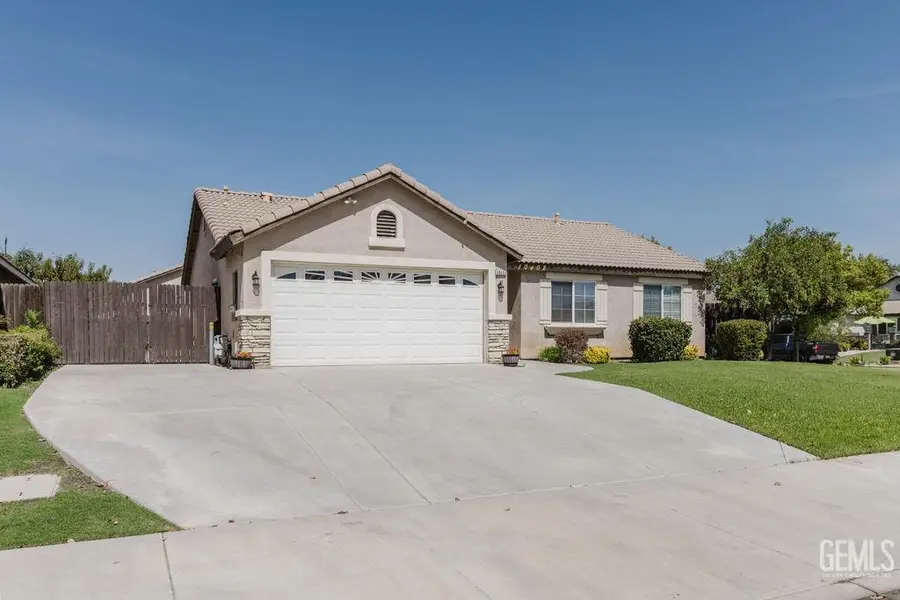 10402 BRANDYWINE FALLS AVENUE, Bakersfield, CA 93312 - #2