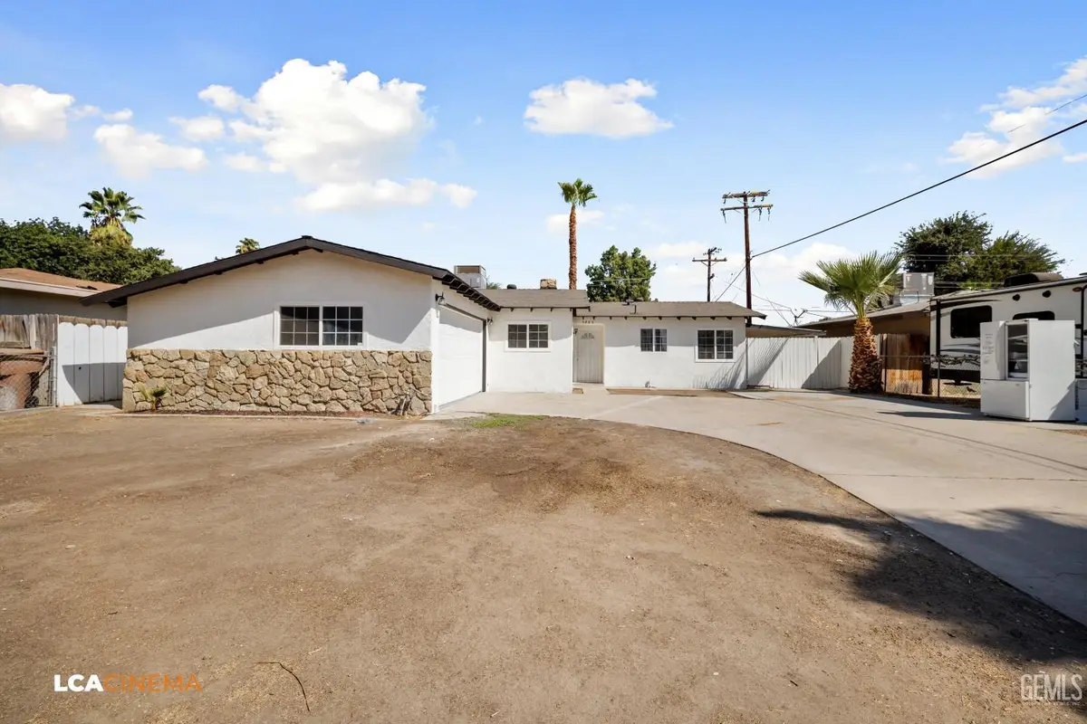 3800 STOKES AVENUE, Bakersfield, CA 93309 - #1
