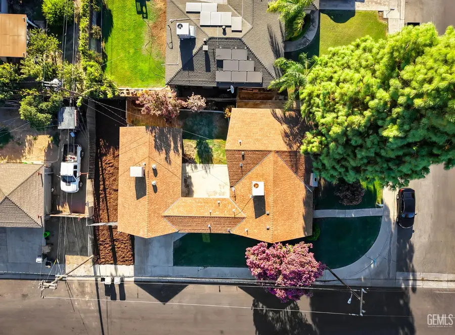 3801 HOFFMAN AVENUE, Bakersfield, CA 93309 - #3