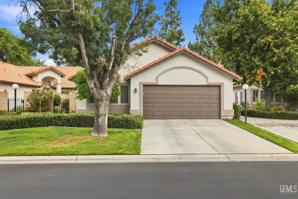6901 COURTSIDE CIRCLE #19, Bakersfield, CA 93309