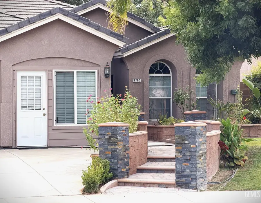 9705 COMMODORE DRIVE, Bakersfield, CA 93312 - #3