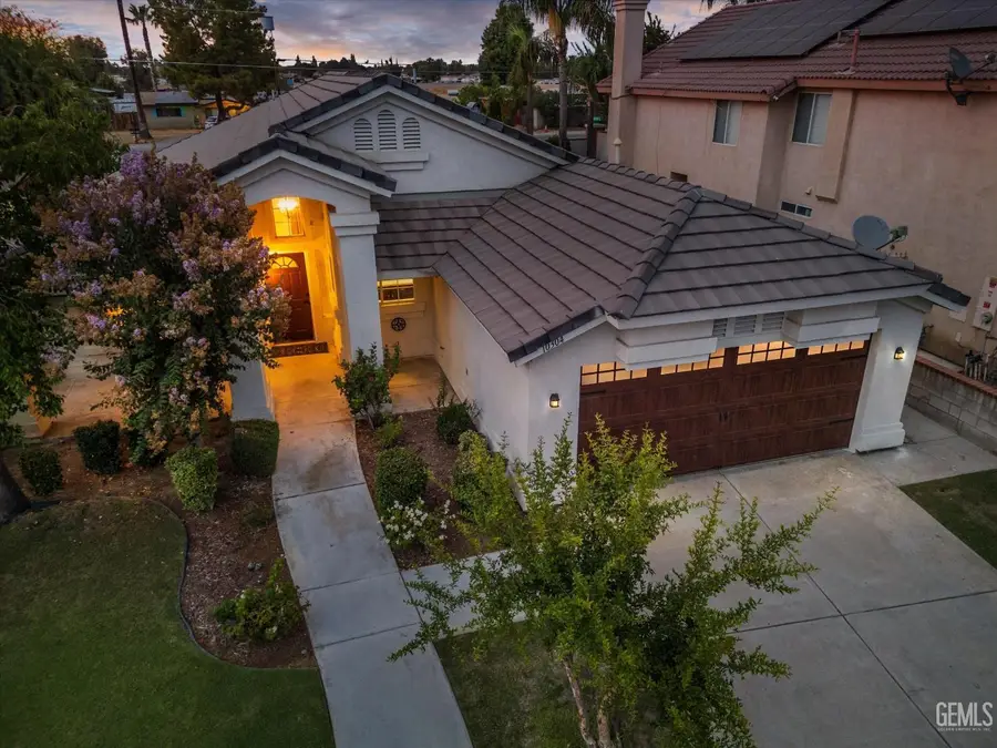 10304 CRANDON PARK DRIVE, Bakersfield, CA 93312 - #2
