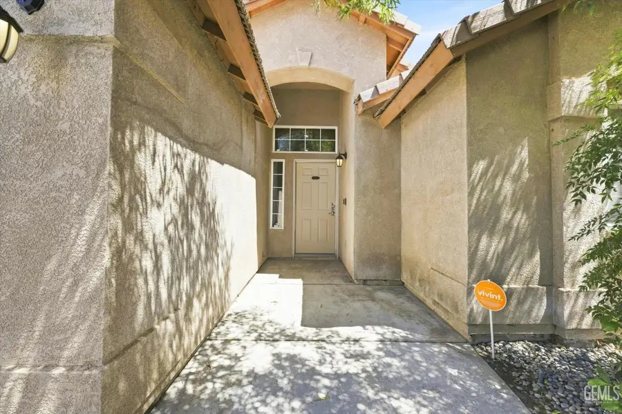 2303 TRENTINO AVENUE, Bakersfield, CA 93313 - #3