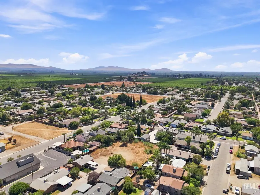 1078 EAST TULARE RD ROAD, Tulare, CA 93274 - #3