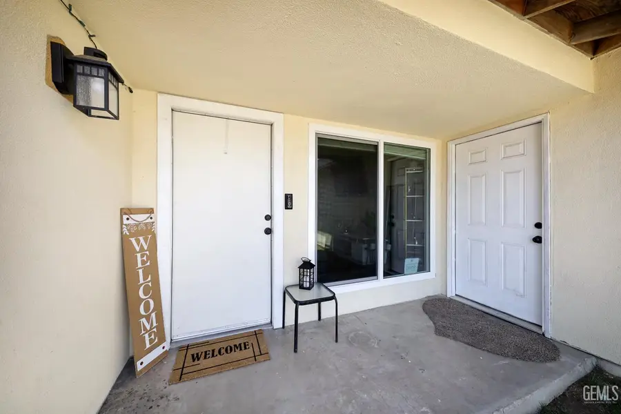 2513 PINON SPRINGS CIRCLE, Bakersfield, CA 93309 - #3