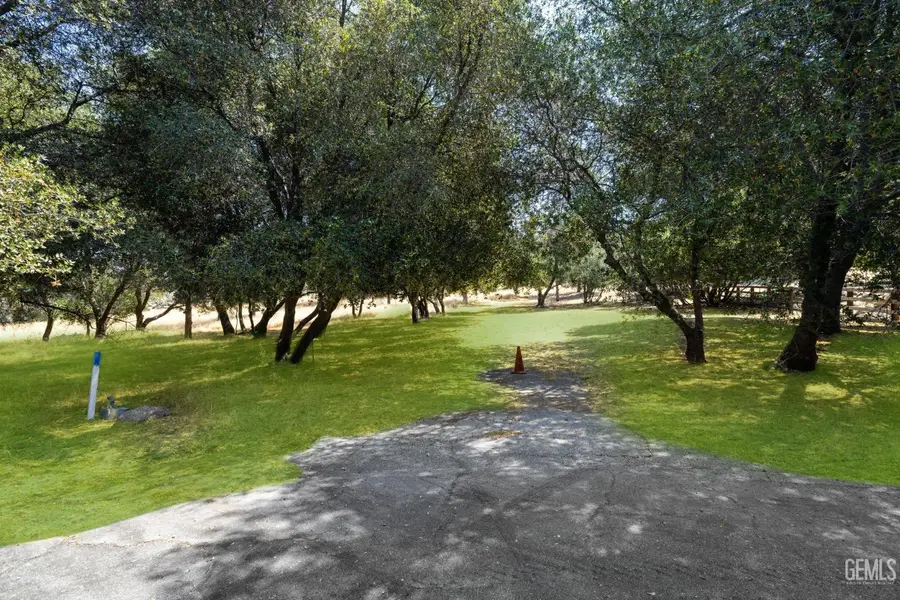 1 KIRKHAM COURT, Keene, CA 93531 - #3