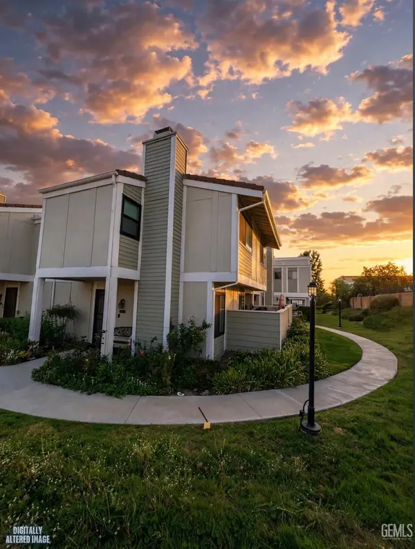 27120 CROSSGLADE AVENUE #1, Santa Clarita, CA 91351