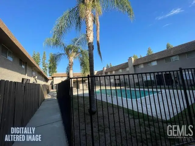 5101 HUNTER AVENUE #7, Bakersfield, CA 93309 - #2