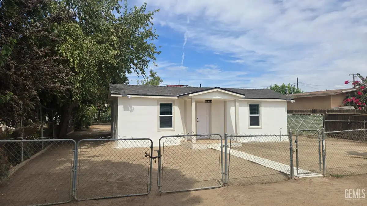 7900 ALDEN STREET, Lamont, CA 93241 - #1