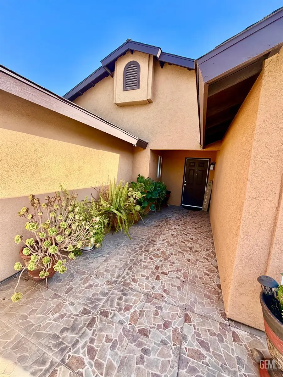 2120 POPLAR AVENUE, Delano, CA 93215 - #2