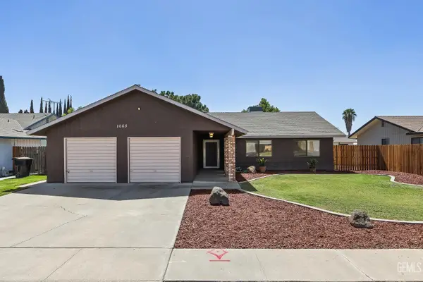 1065 ROSS WAY, Hanford, CA 93230