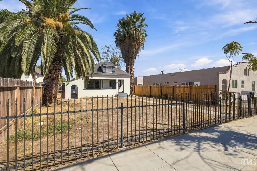 1802 FORREST STREET, Bakersfield, CA 93304 - #2