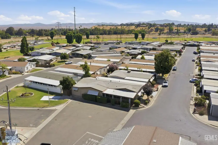 724 46TH STREET, Bakersfield, CA 93301 - #2