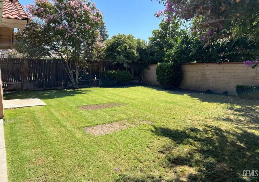 9833 CIMARRON TRAILS DRIVE, Bakersfield, CA 93311 - #3