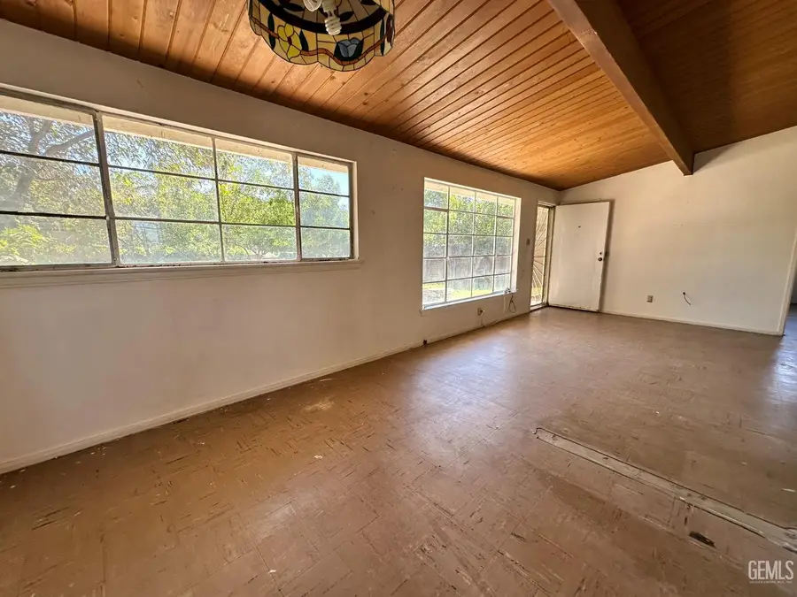 2908 CORNELL STREET, Bakersfield, CA 93305 - #3