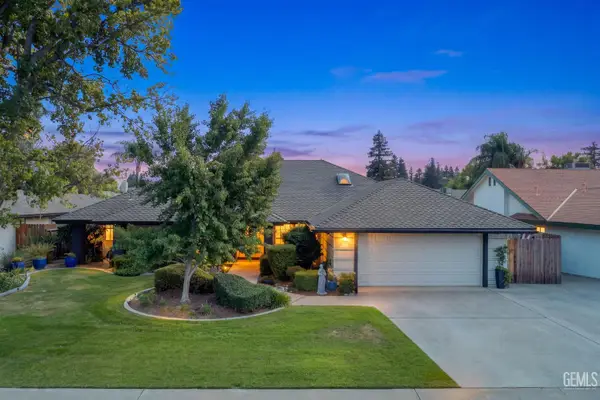 9505 WANDERING OAK DRIVE, Bakersfield, CA 93311