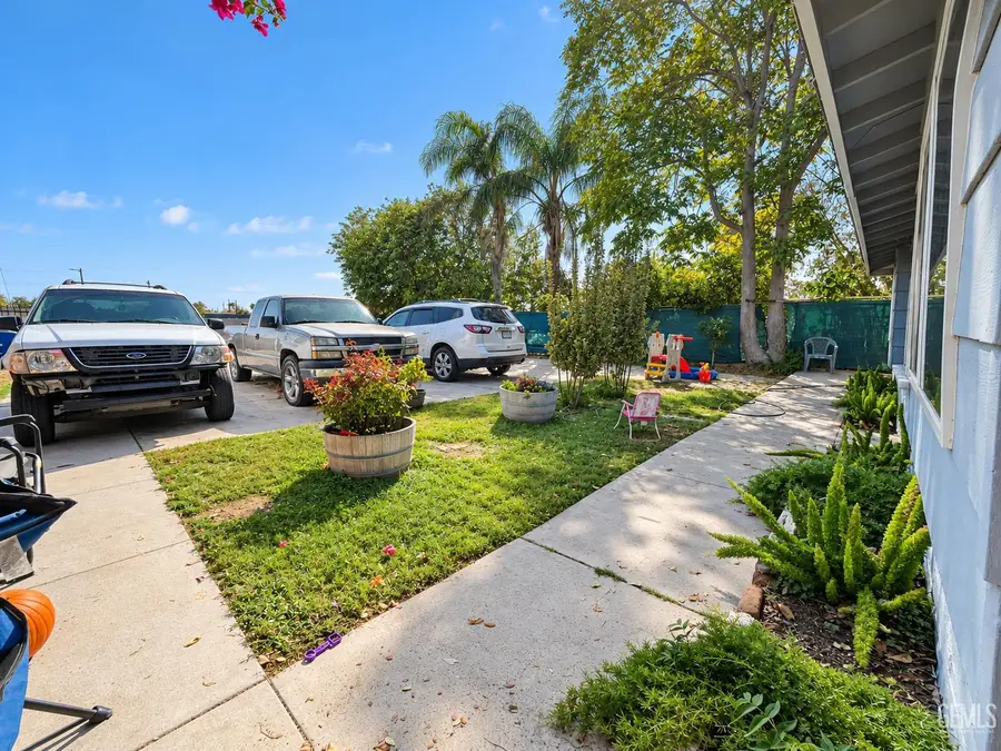 2528 SECURITY AVENUE, Bakersfield, CA 93306 - #3