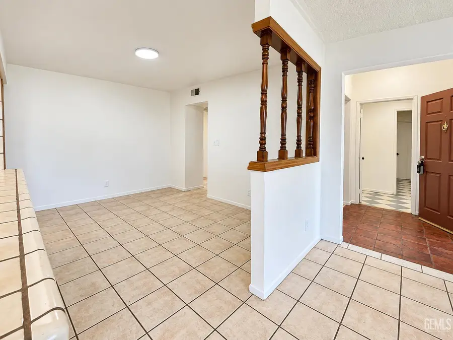 8525 HAUPT AVENUE, Bakersfield, CA 93306 - #2