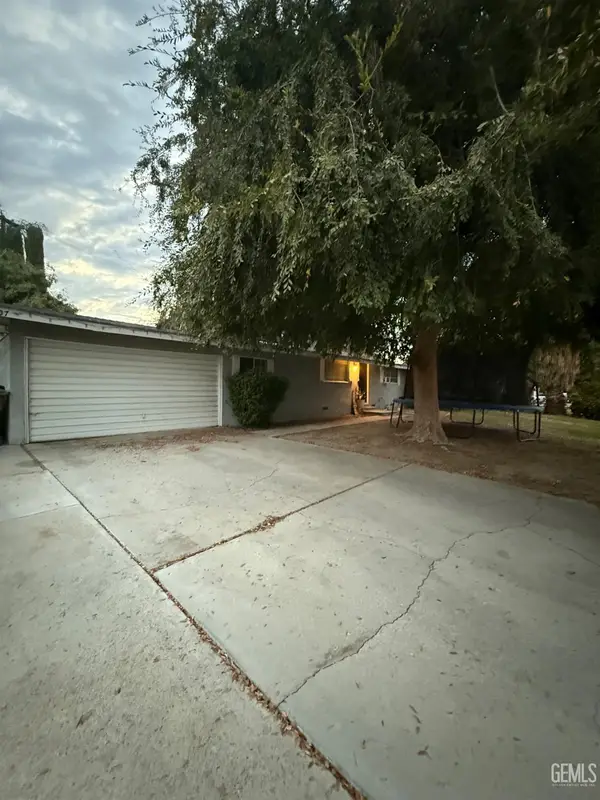 207 N STINE ROAD, Bakersfield, CA 93309