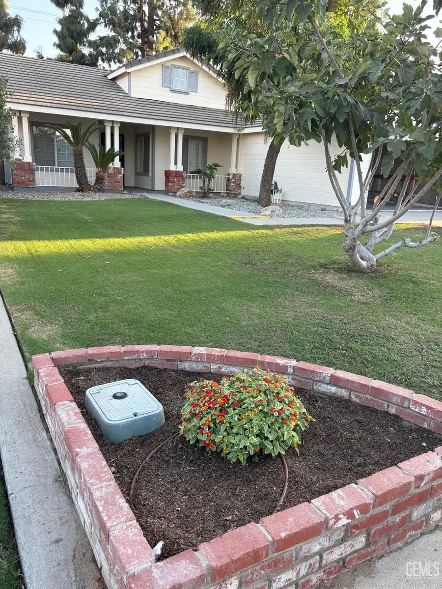 11609 HANNAH DENISE AVENUE, Bakersfield, CA 93312 - #2
