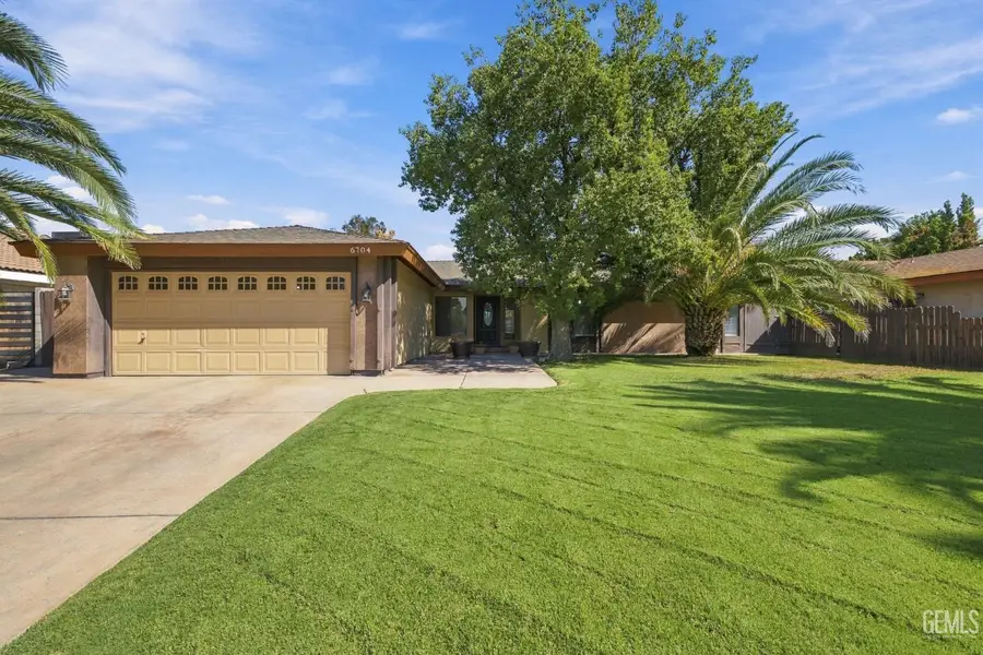 6704 COLUMBIA LANE, Bakersfield, CA 93309 - #2