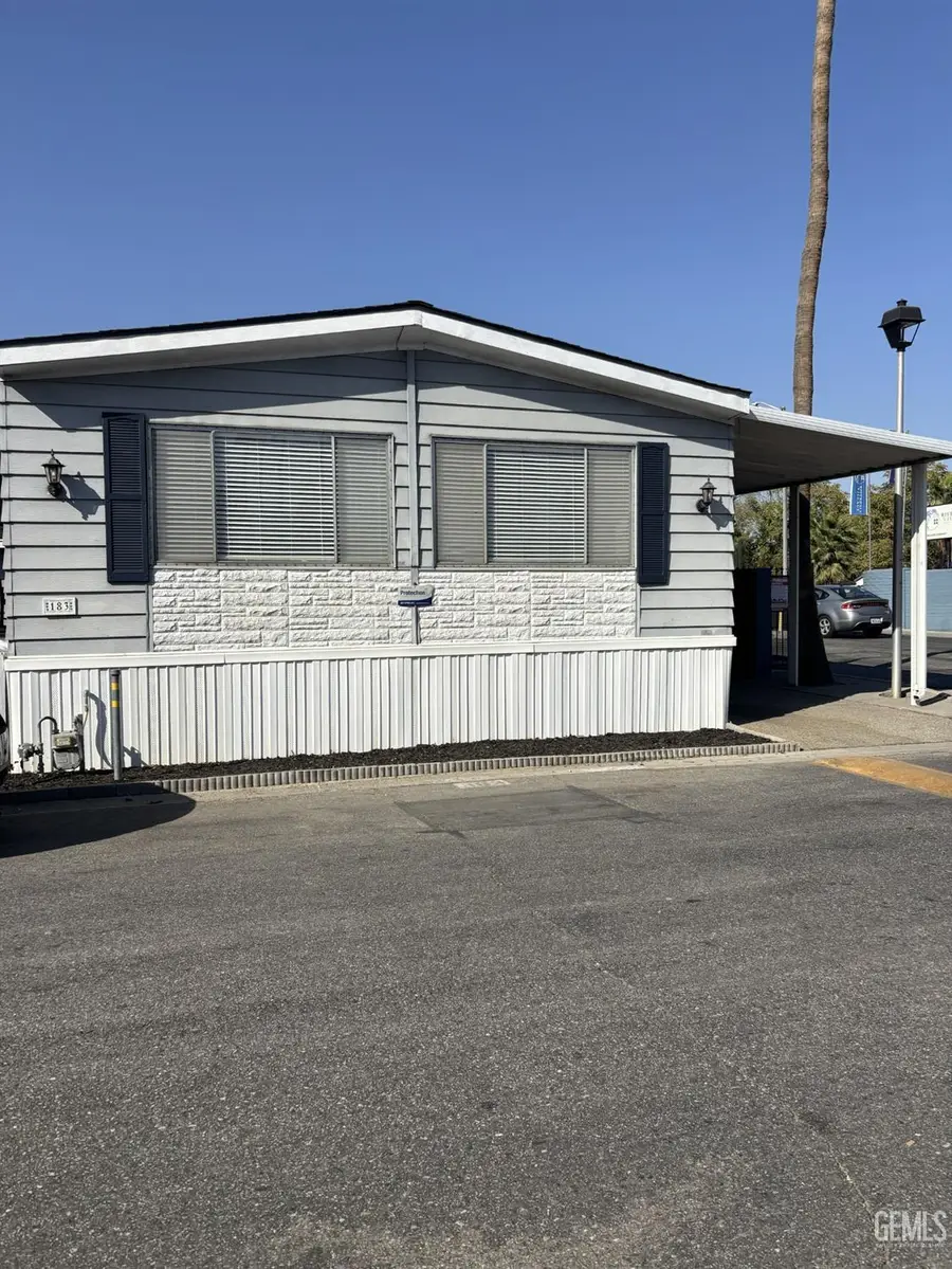 183 KINGS LANE, Bakersfield, CA 93308 - #2