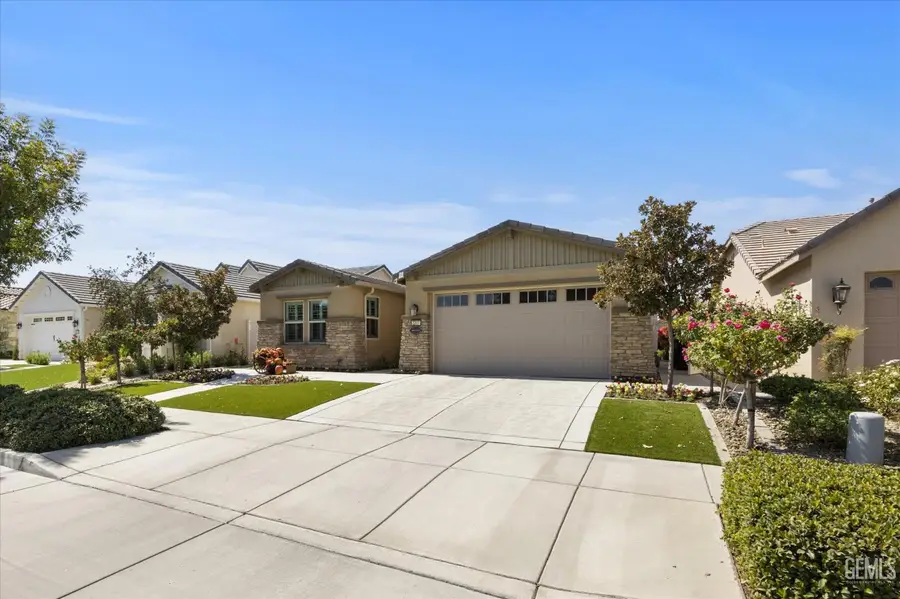 2207 HIGHBURY STREET, Bakersfield, CA 93311 - #2