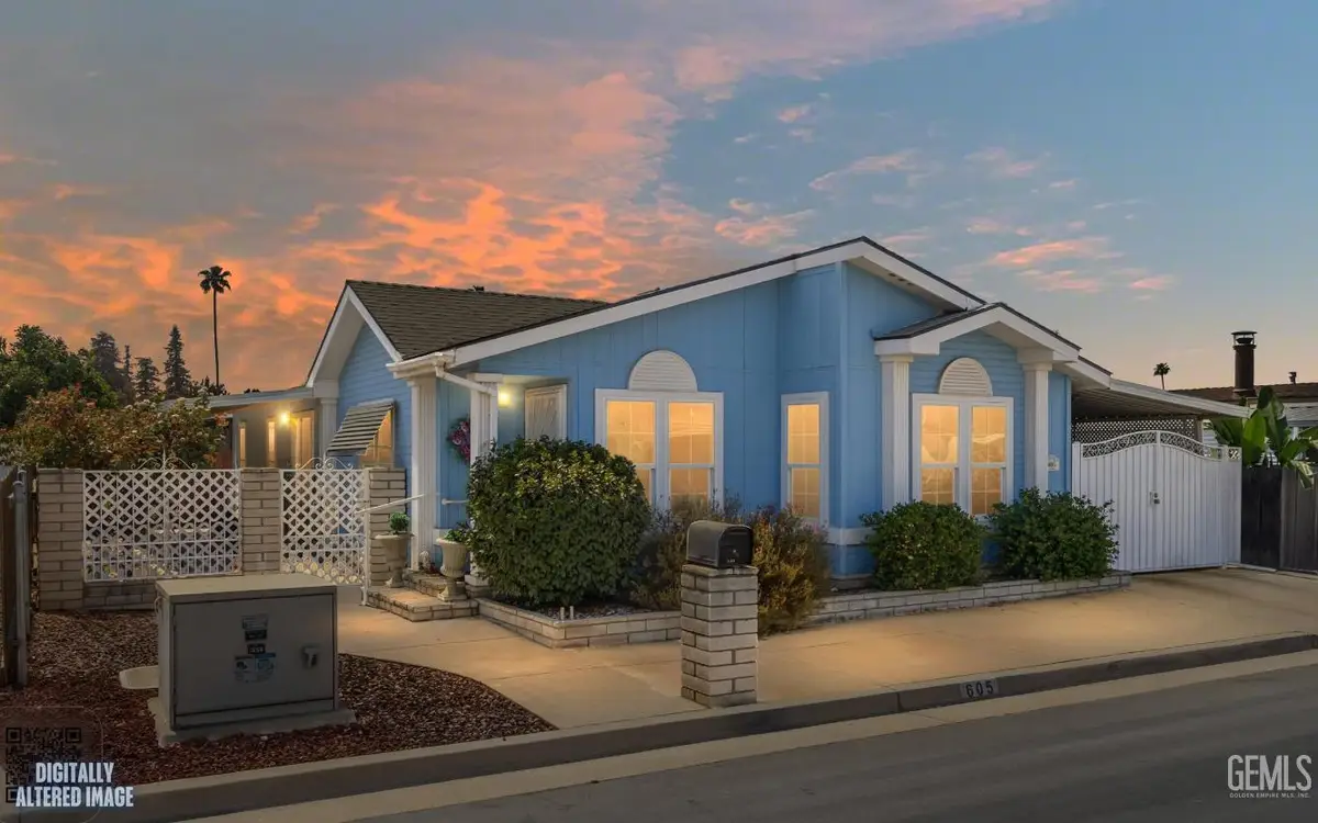 605 44TH STREET, Bakersfield, CA 93301 - #1