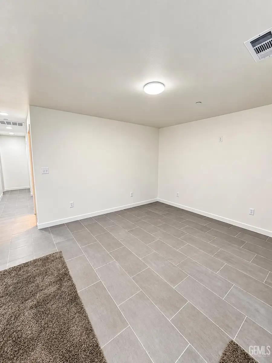 418 6TH STREET, Taft, CA 93268 - #3