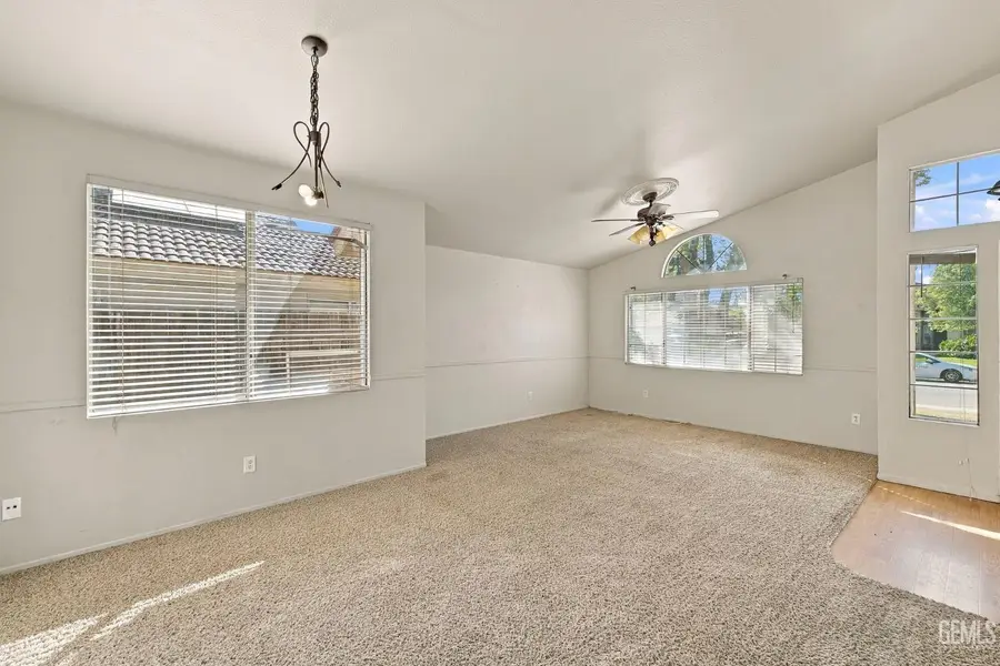 3816 RIO VIEJO DRIVE, Bakersfield, CA 93313 - #3