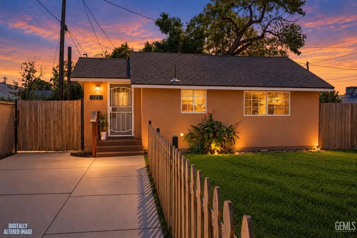 121 ROBERTS LANE, Bakersfield, CA 93308 - #1