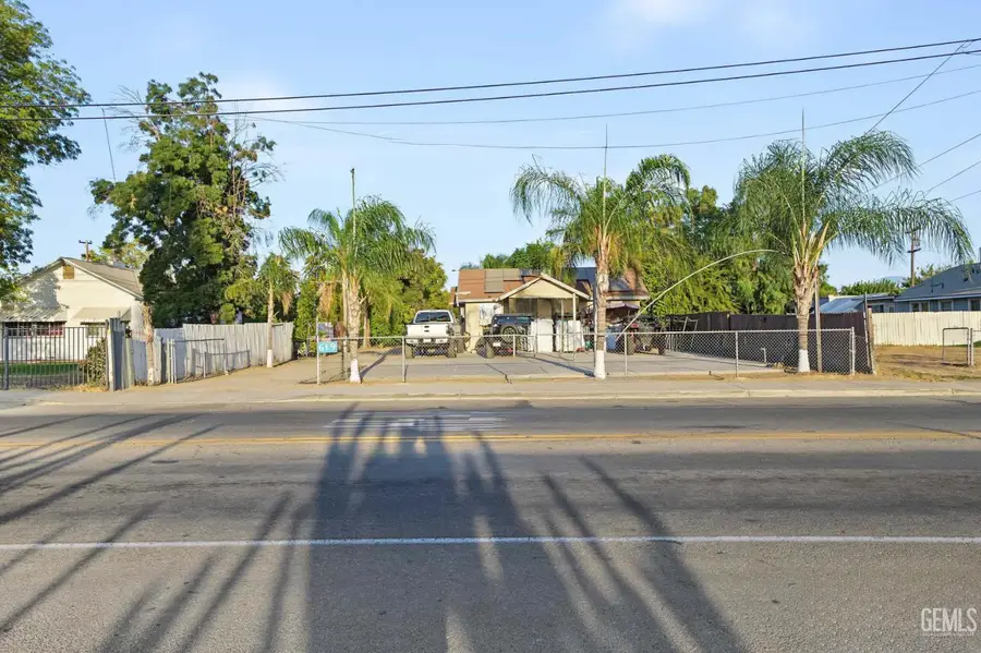 619 FAIRFAX ROAD, Bakersfield, CA 93306 - #2