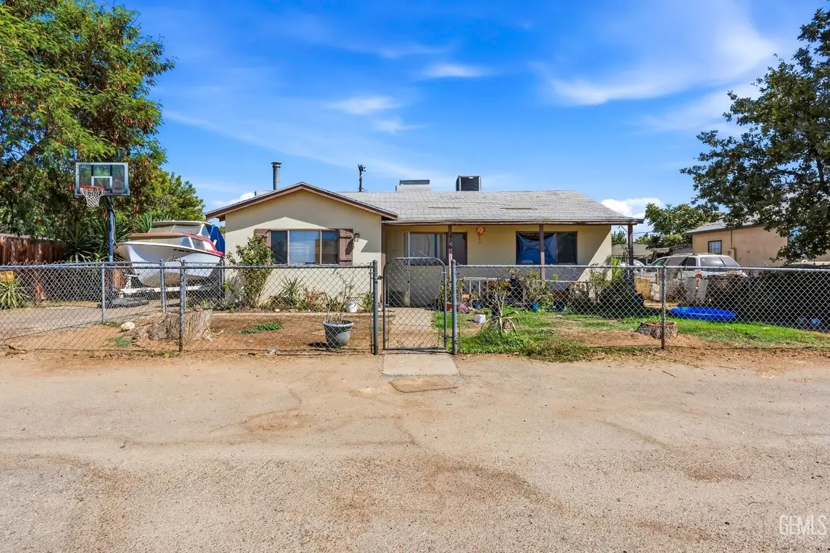 963 SHAEFFER AVENUE, Bakersfield, CA 93307 - #1