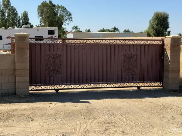 9739 BRECKENRIDGE ROAD, Bakersfield, CA 93307