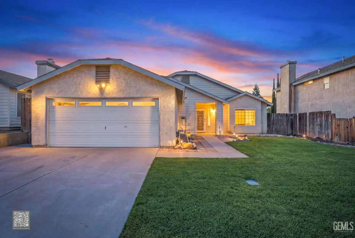 6217 CASTLE CARY DRIVE, Bakersfield, CA 93306 - #1