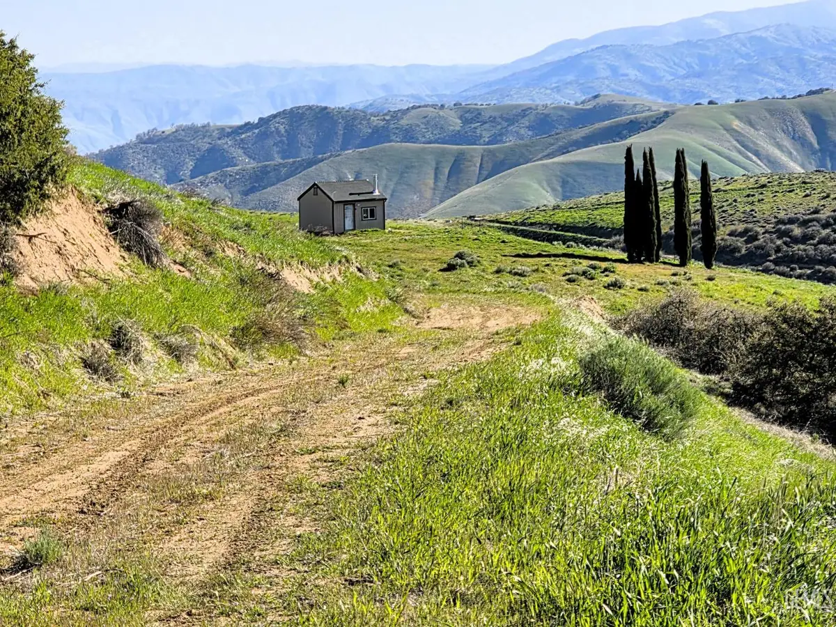 4501 RIDGE ROUTE DRIVE, Lebec, CA 93243 - #1